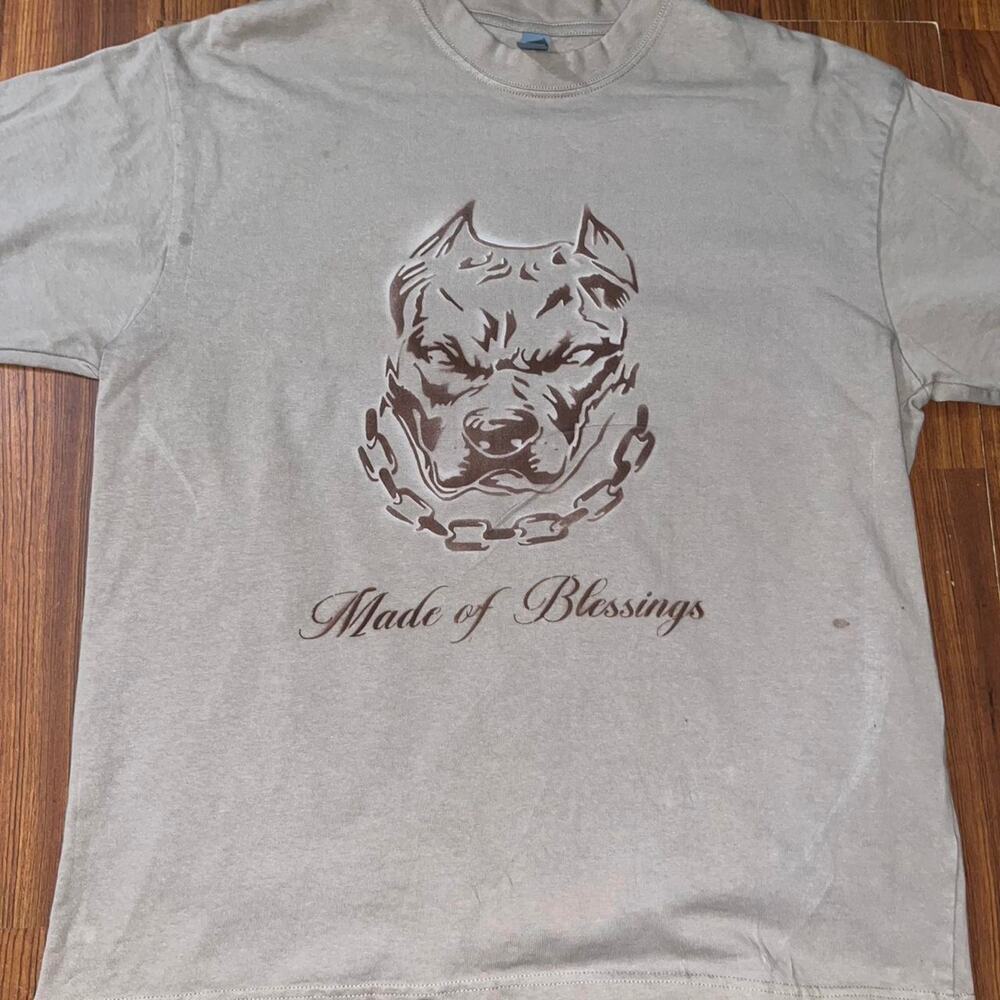 Mean pitbull custom made airbrushed